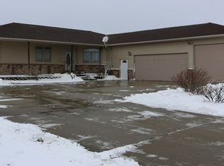 2056 Quail Ridge Rd, Ames, IA 50010