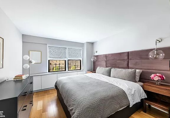 5th image of 55 E 9th St APT 3GH