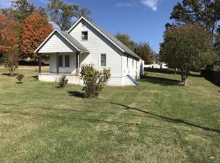 310 Jefferson Ave, Mt Carmel, TN 37645