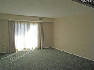 8685 N Akins Rd #M4, North Royalton, OH 44133