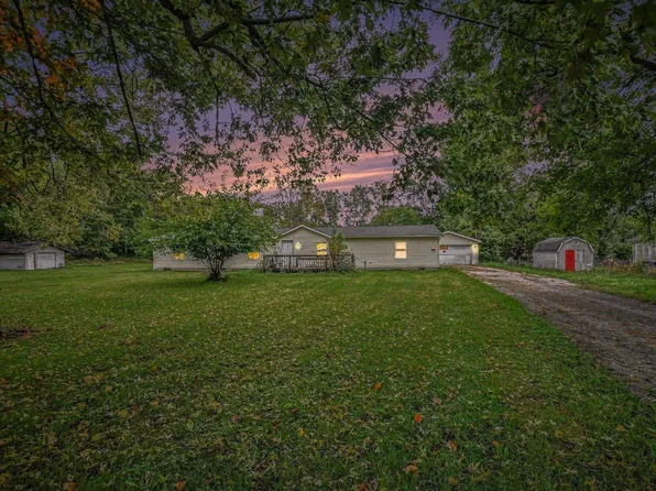 216 N 9th St, Goshen, IN 46528