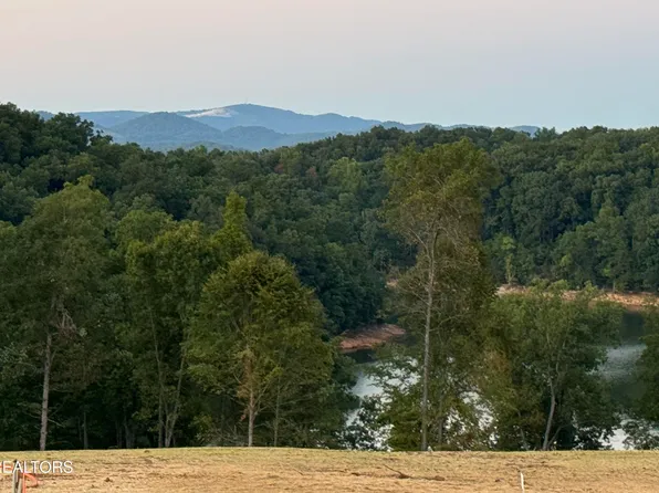 Graystone Shls, Morristown, TN 37814