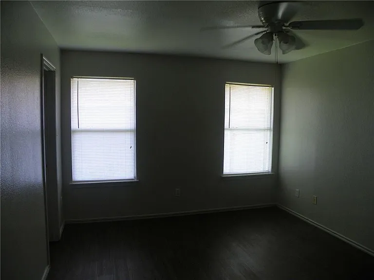 2221 Creekside Ln #A — Photo 9