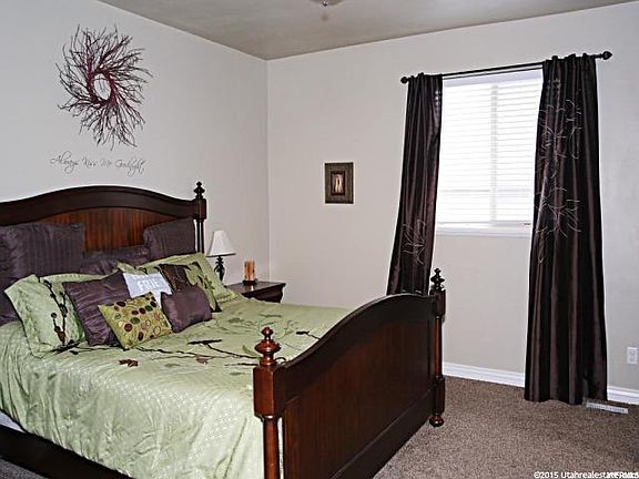 2nd image of 1092 River Hill Dr