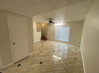 17236 Nisson Rd APT B, Tustin, CA 92780