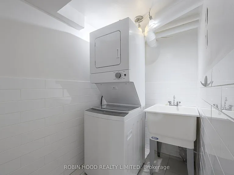 271 Albany Ave #1 — Photo 17