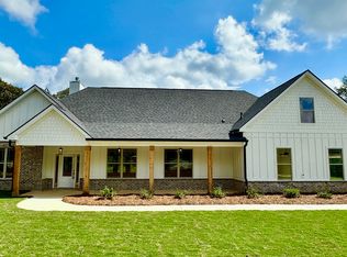 19 Stratford Way, Kingston, GA