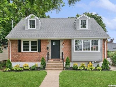 41 Sherman Street, Lynbrook, NY, 11563
