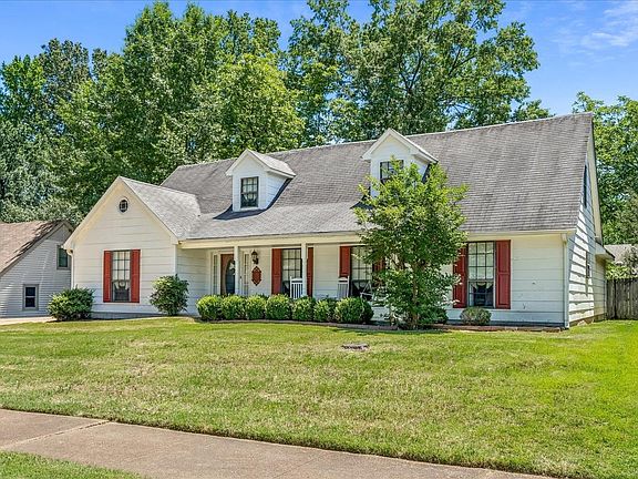 2nd image of 8453 Farrah Ln