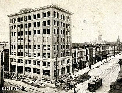 3rd image of 107 W Michigan Ave #2