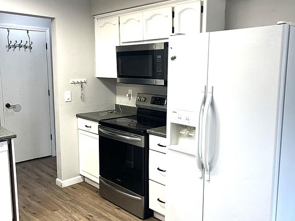 5th image of 1240 SE 6th St