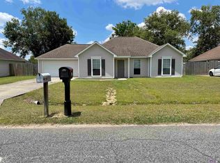17035 Hunters Trce E, Prairieville, LA 70769
