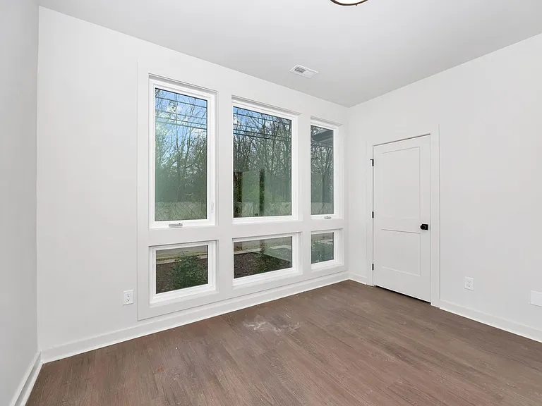 2506 Freeman Rd — Photo 6