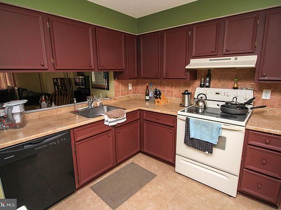 2nd image of 5386 Harbor Court Dr