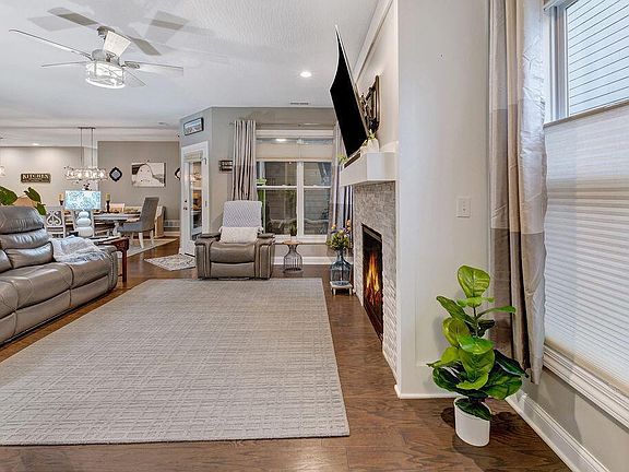 5th image of 12591 Sutton Street