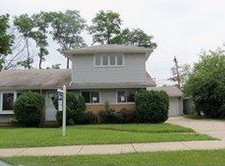 1306 Medinah St, Bensenville, IL 60106