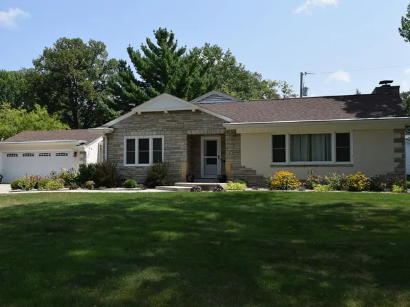 325 Loomis Ave, Fort Dodge, IA 50501