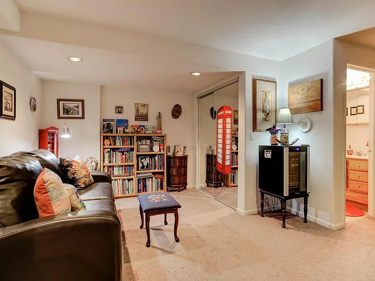 Lower Floor Bdrm or Study 2