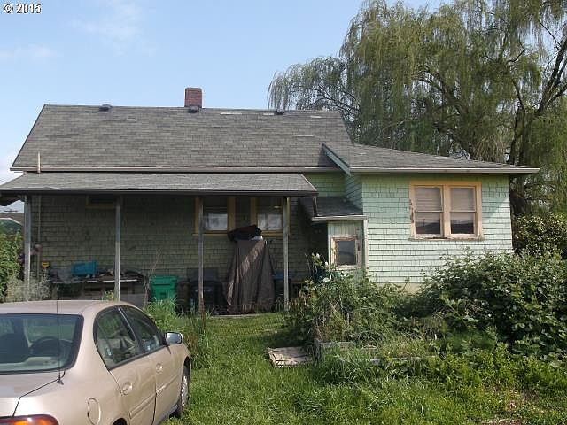 2nd image of 3850 SE 21st Ave