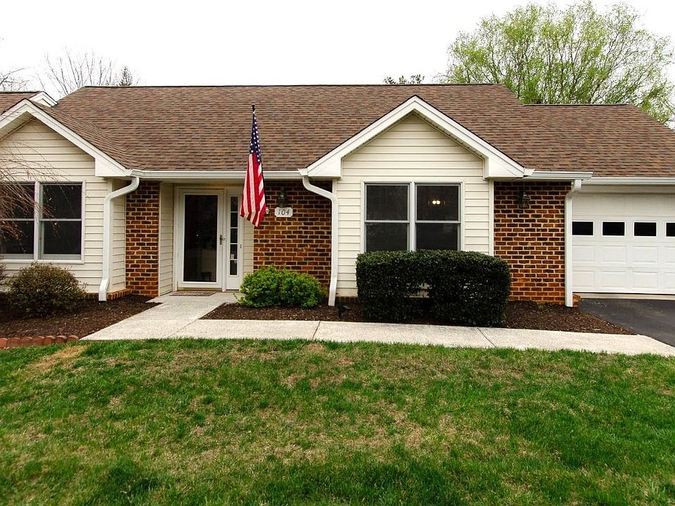 1st image of 104 Village Park Ct
