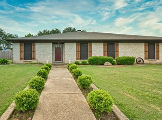 703 Rosewood Pl, Joshua, TX 76058