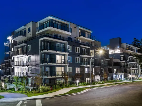 2002 Saint George St #221, Pt Moody, BC V3H 0N4