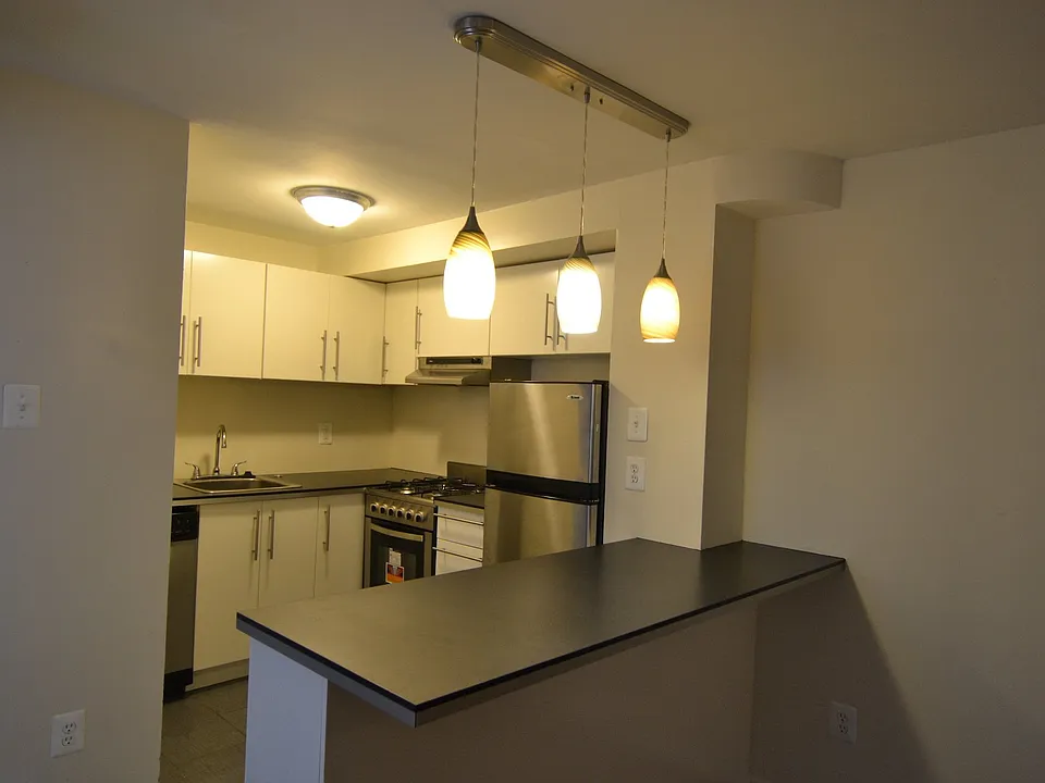 #2R: 1BR for $1595 for 9/7-10/1