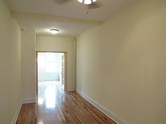 Rented by Capri Jet Realty Corp | media 19