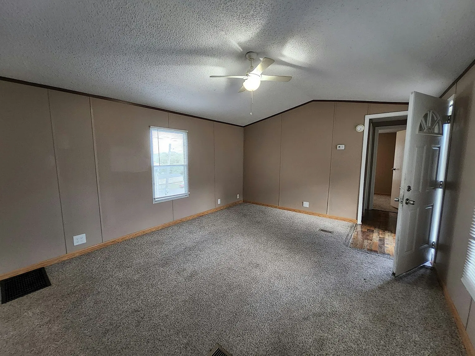 202 Dawson Drive — Photo 3