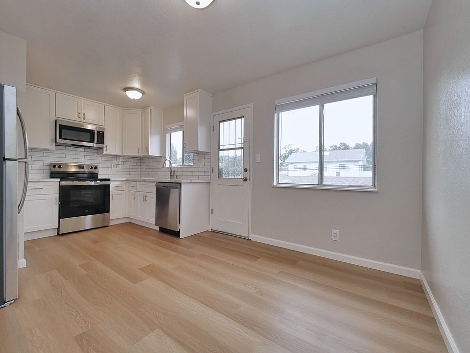 Dining + Kitchen