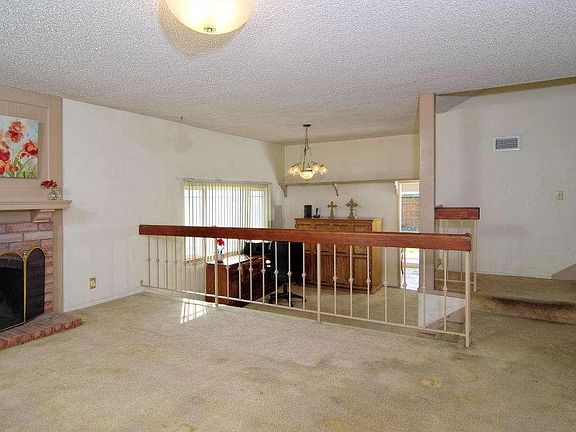 5th image of 3600 Stiles Ave