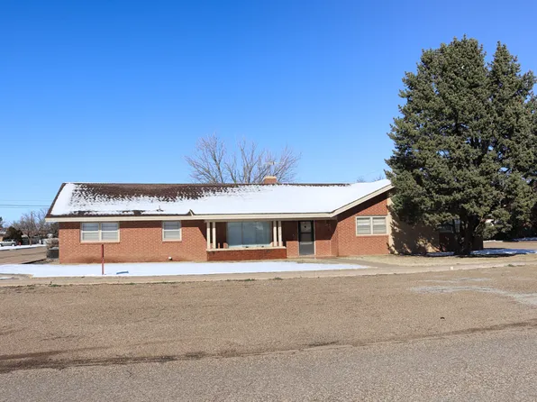 210 W Stevenson Ave, Hale Center, TX 79041