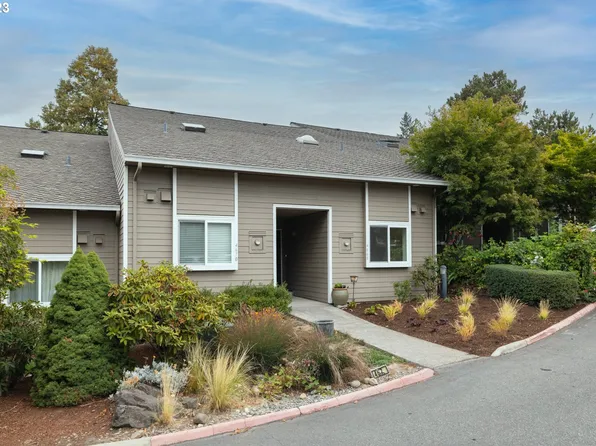 4668 SW Comus Pl #2-F, Portland, OR 97219