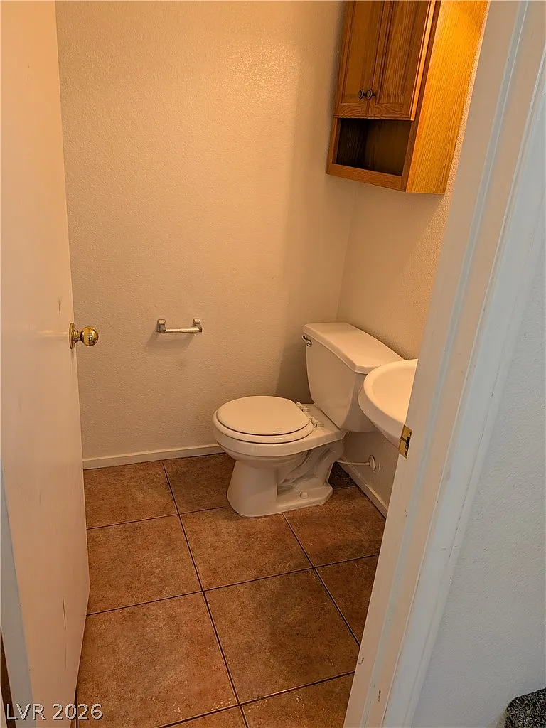3 bed, 2.5 bath, 1419 sqft, $2,150 — Photo 3