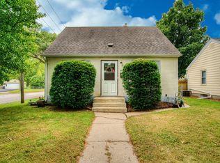 2018 Hawthorne Ave E, Saint Paul, MN 55119