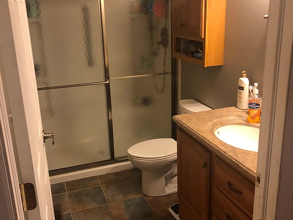4th image of 6960 Castlebrook Dr