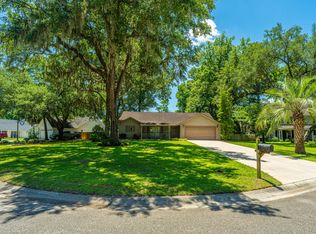 8337 Longridge Rd, North Charleston, SC 29418