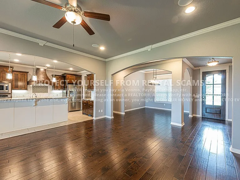5803 N Fork St — Photo 5