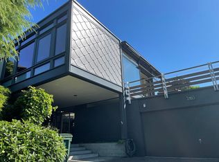 2323 NW 96th St, Seattle, WA 98117