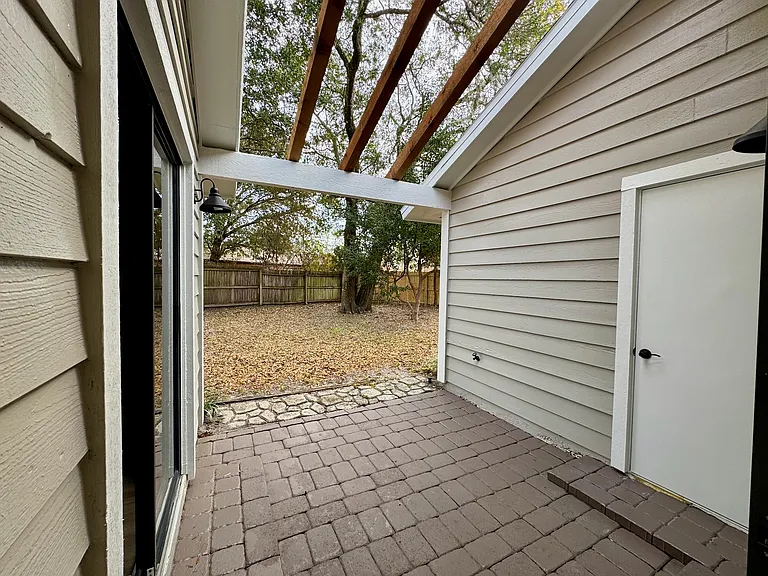 1305 Northside Dr — Photo 14