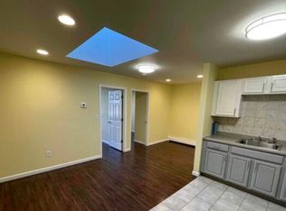51 E 21st St #2A, Bayonne, NJ 07002