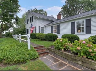 20975 Fairmount Blvd, Cleveland, OH