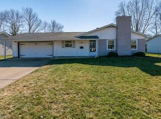 8294 Donald Dr, Mentor, OH 44060