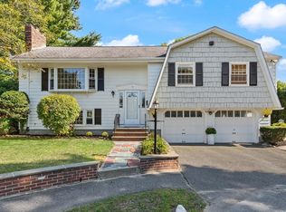 5 Crest St, West Roxbury, MA 02132