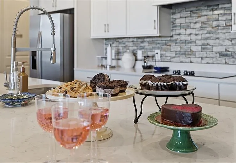 Pebble Ridge Dr — Photo 18