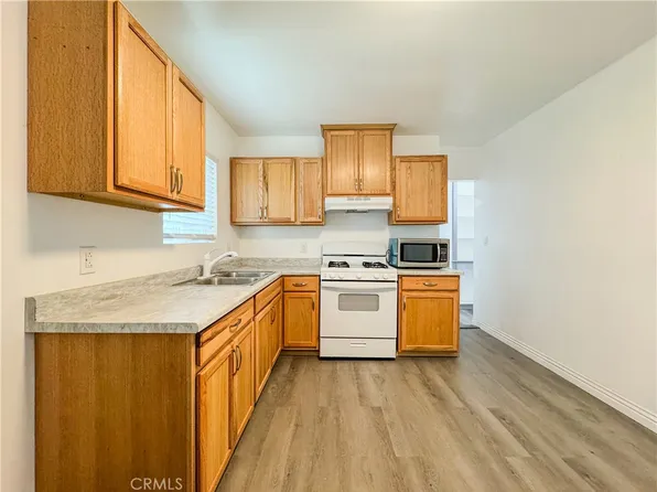 2598 E Carson St, Carson, CA 90810