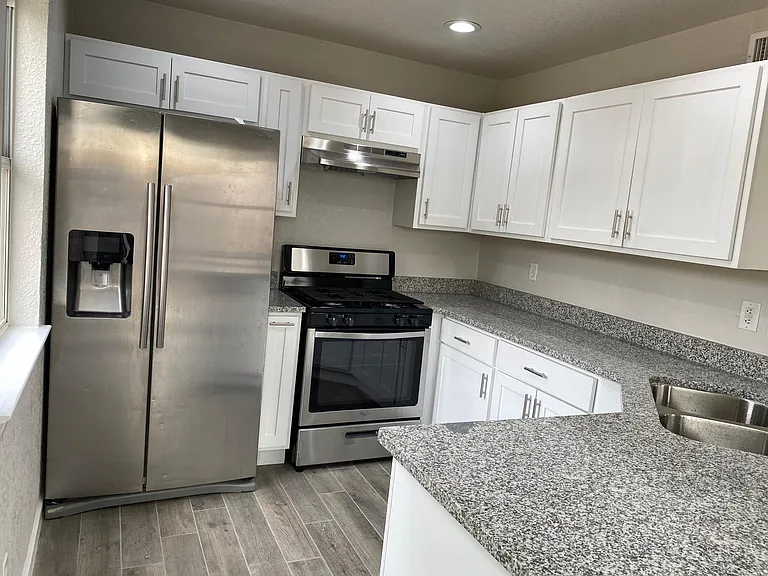 12119 Road House Dr — Photo 9