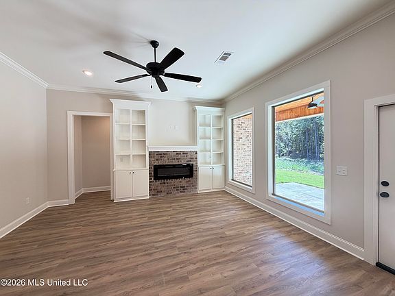4th image of 222 Anderson Oaks Dr