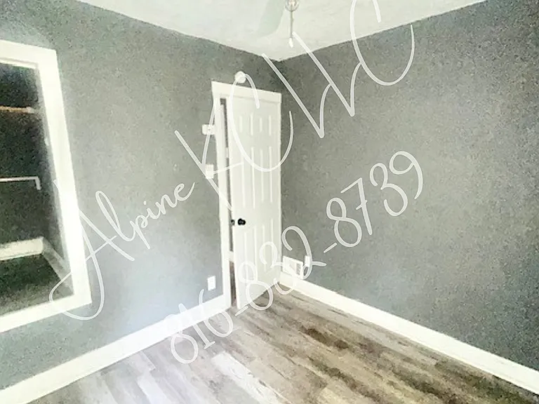 5817 Bellefontaine Ave — Photo 9