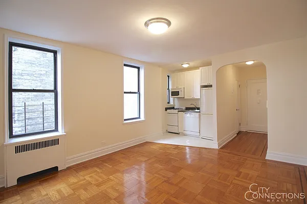 Rented by City Connections Realty | media 1